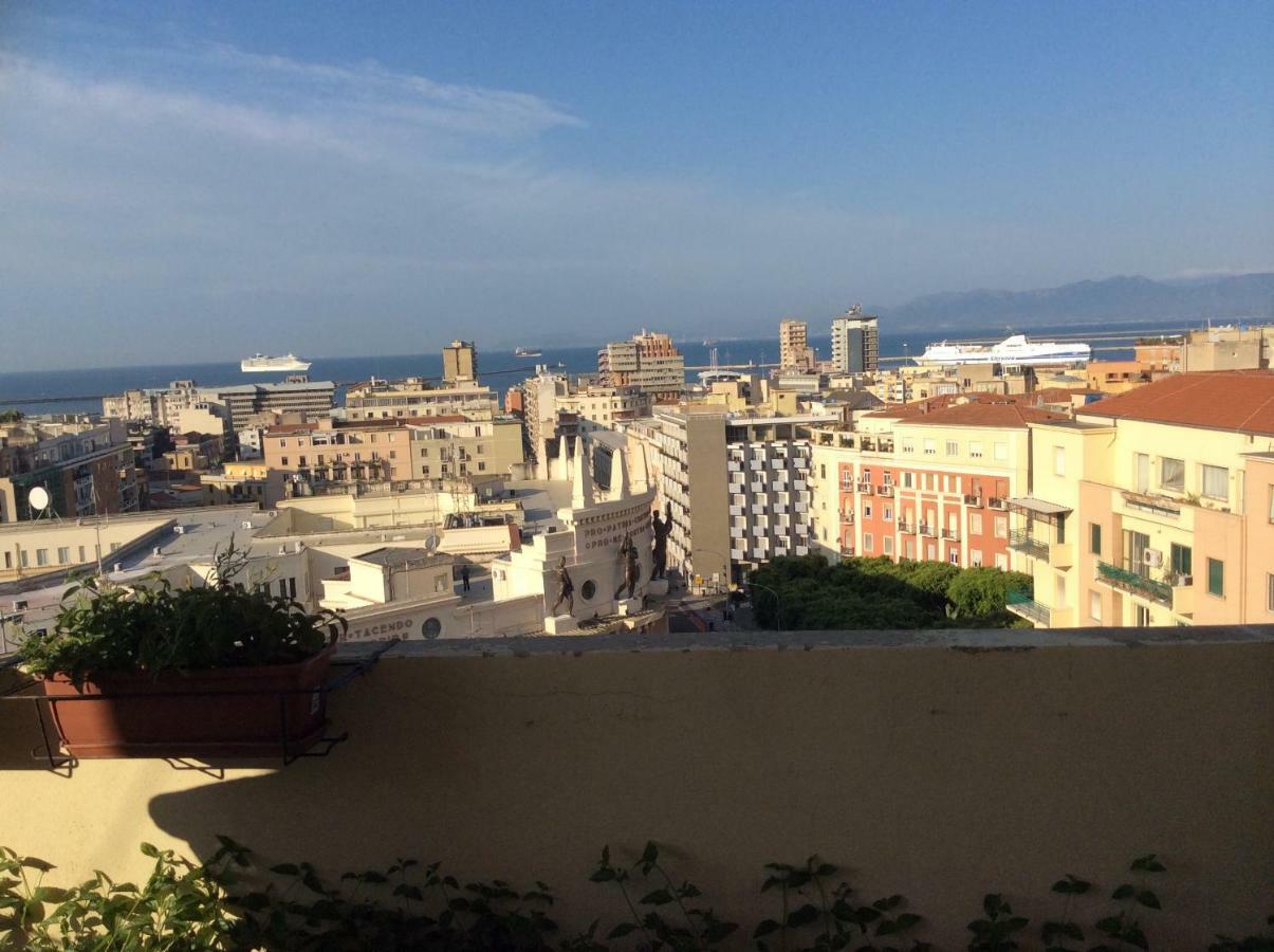 Sky And Sea Apartment Cagliari Exterior photo